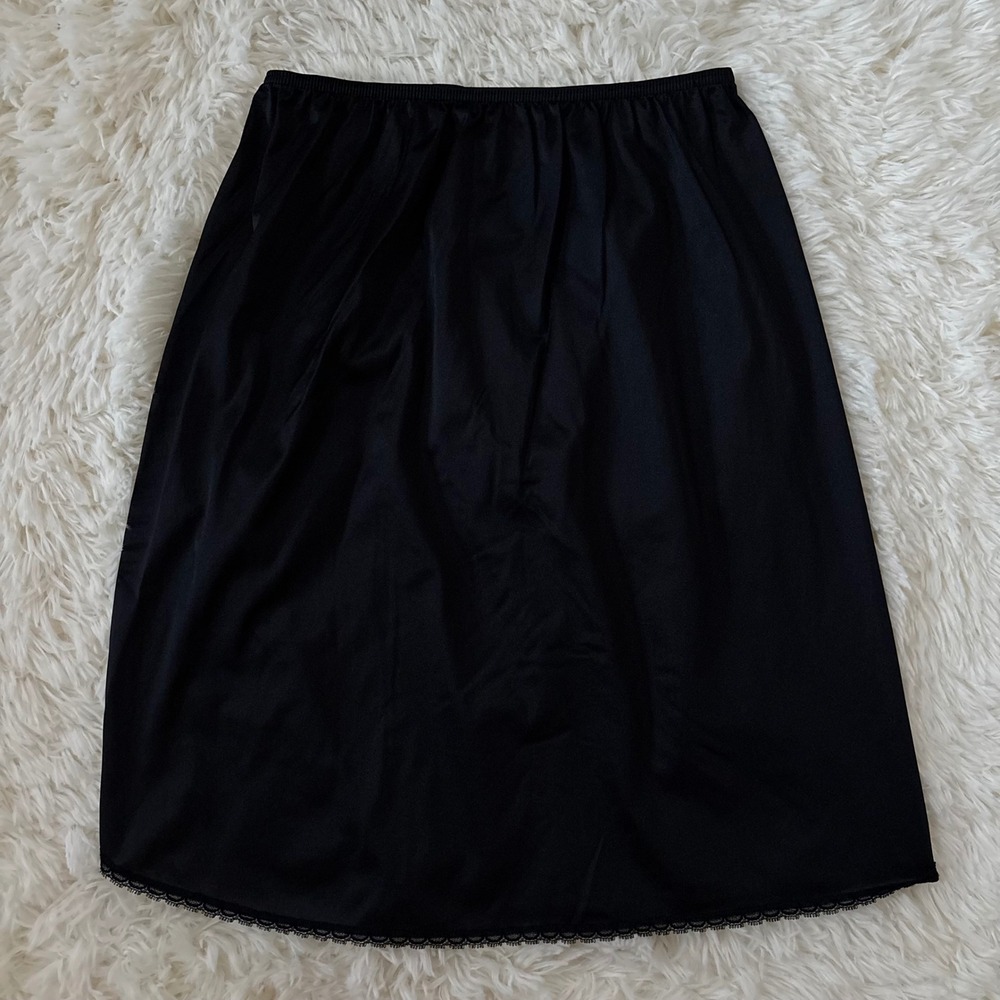Vanity Fair Black Half Slip Lace Trim Side Slit Nylon Skirt Slip 11-760 Size M